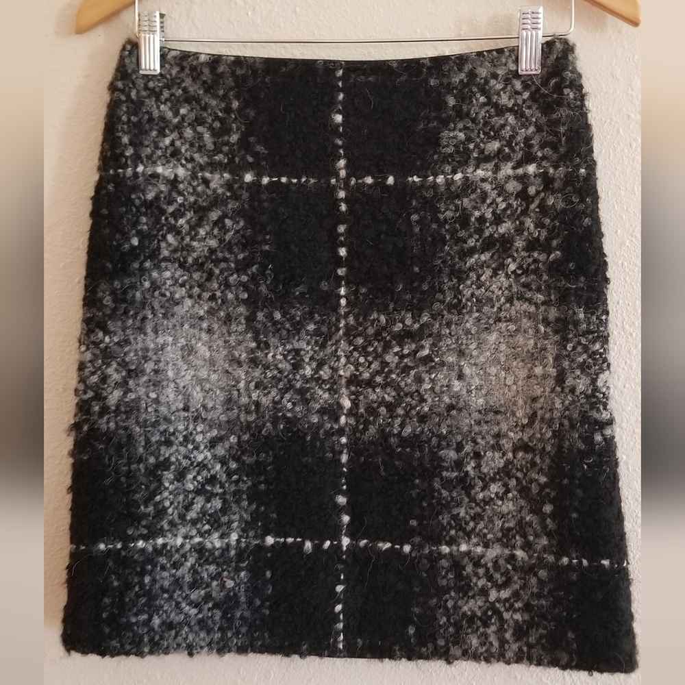 Akrisa Punto womens wool & Alpaca black and gray skirt size Small